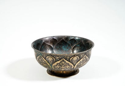 A GILT SILVER BOWL