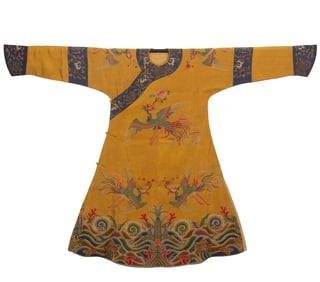 Silk Embroidery Flower and Phoenix Pattern Dragon Robe