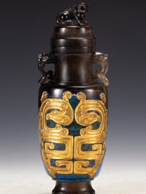 Black Crystal Inlaid Gilt Bronze Carved Dragon Pattern Double Ears Vase