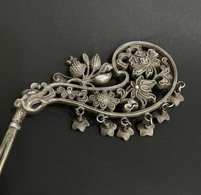 Silver Carved Flower Pattern Hair Pin