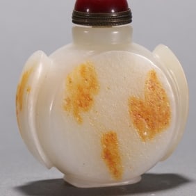 Jade Snuff Bottle and Agate Lid