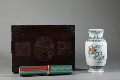 Doucai Peach and Pomegranate Pattern Porcelain Vase