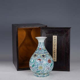 Doucai Flower Branch Pattern Porcelain Vase