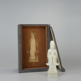 Jade Carved GuanYin Figure