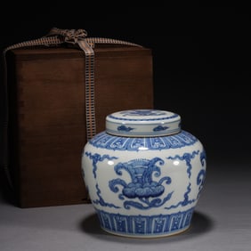 Blue and White Flower Pattern Porcelain Lid Pot