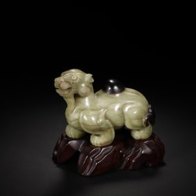 Jade Carved Beast Ornament
