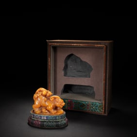 Shoushan Tianhuang Carved Beast Stone Seal