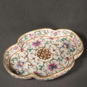 Famille Rose Flower Pattern Porcelain Washer