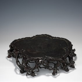 Red Sandalwood Base Ornament