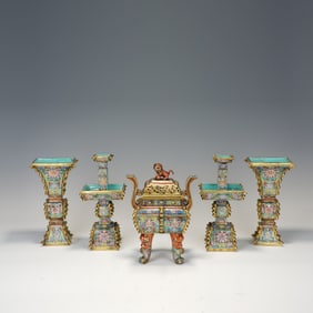 Famille Rose Gold Drawing Flower Pattern Porcelain Incense Burner and Candlestick & Flower Pot