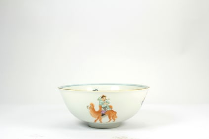 A FAMILLE ROSE 'FIGURAL'BOWL