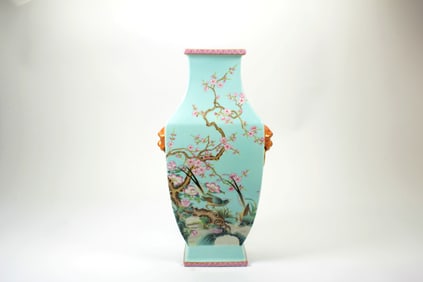 A BLUE BASED FAMILLE ROSE'FLORAL'VASE