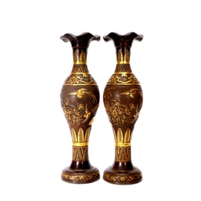 A PAIR OF 'FLORAL AND BIRD'VESSLES,HU