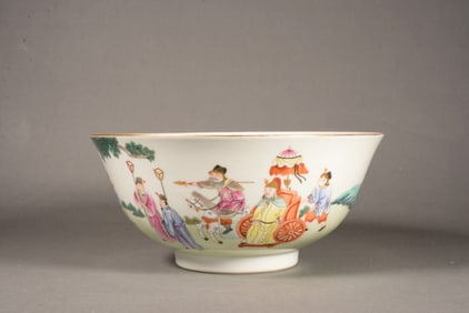 A FAMILLE ROSE 'BOYS'BOWL