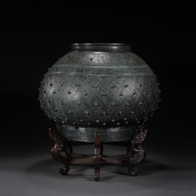 Chinese Bronze Carved Nail Dot Pattern Pot