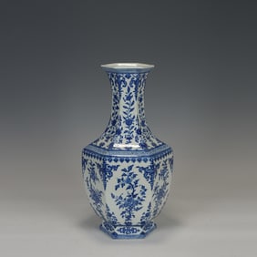 Blue and White Flower Pattern Porcelain Vase