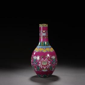 Red Glazed Famille Rose Flower Pattern Porcelain Vase