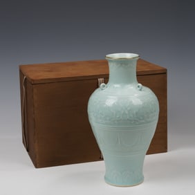 Light Grey Glazed Carved Flower Pattern Porcelain Vase