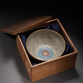Bronze Cloisonne Carved Flower Pattern Bowl