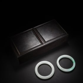 Pair of Jadeite Bangle