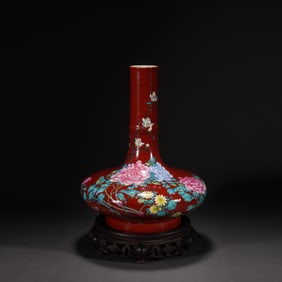Red Glazed Famille Rose Flower Pattern Porcelain Vase