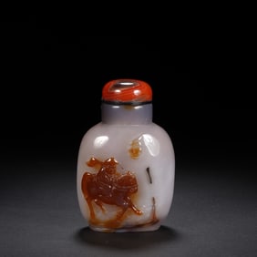 Agate Carved Character and Bat Pattern Snuff Bottle