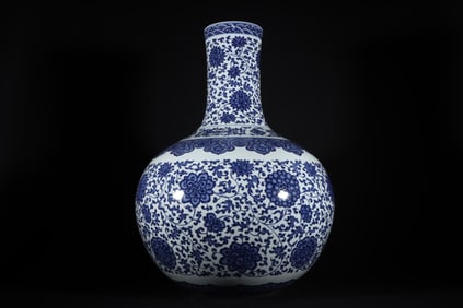 Blue and White Flower Branch Pattern Porcelain Tianqiu Vase