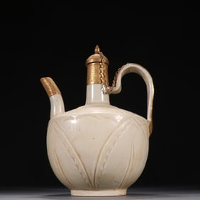 Ding Ware Inlaid Gilt Bronze Carved Flower Pattern Porcelain Pot