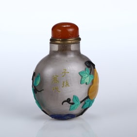 Agate Inlaid Gem Stone Carved Squirrel with Grapes Pattern Snuff Bottle