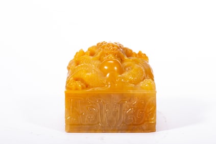 Shoushan Tianhuang Carved Dragon Stone Seal