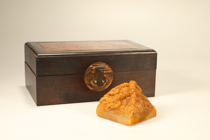 Shoushan Tianhuang Carved Dragon Stone Seal