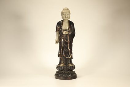 Red Sandalwood Inlaid Shoushan Carved Sakyamuni Figure