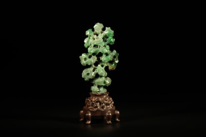 Jadeite Carved Taihu Stone Shape Ornament