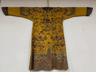 Silk Embroidery Carved Cloud and Dragon Pattern Dragon Robe