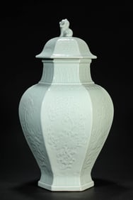 A Porcelain Celadon-Glazed Beast Jar and Cover