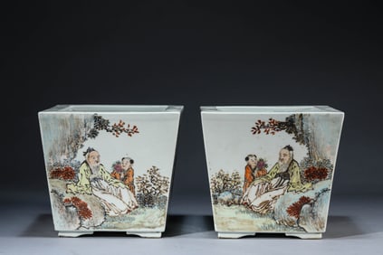 A Porcelain Jiangcai Bird and Figure Jardiniere