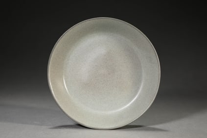A Porcelain Ru-Type Dish