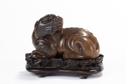 Jade Carved Beast Shape Ornament