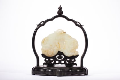 Jade Carved Elephant Shape Table Plaque