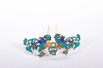 Gilt Silver Inlaid Blue Feather and Gem Stone Carved Flower Pattern Hairpin