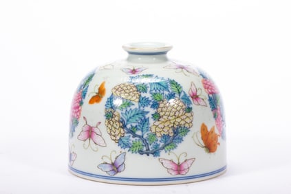 Famille Rose Flower with Butterfly Pattern Porcelain Washer