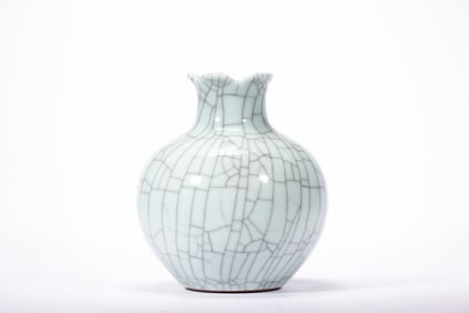 Ge Ware Porcelain Vase