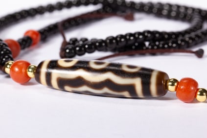 Dzi Bead