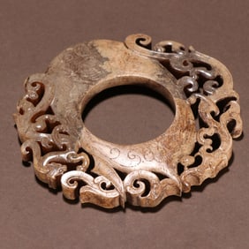 Jade Carved Chi Dragon Pattern Chicken Heart Shape Ornament