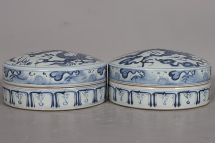 Pair of Blue and White Dragon Pattern Porcelain Lid Box