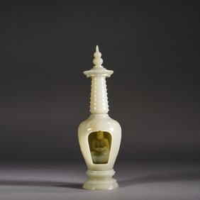 Jade Carved Cloud Pattern Pagoba and Sakyamuni Figure