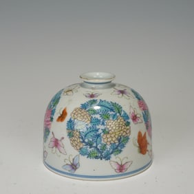Famille Rose Flower with Butterfly Pattern Porcelain Washer