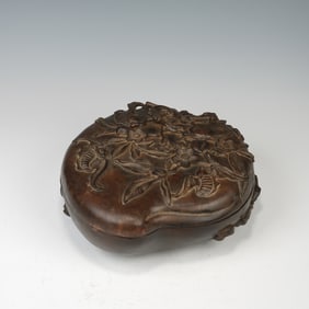 Agarwood Carved Peach and Bat Pattern Lid Box