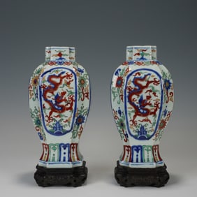Pair of Wucai Flower and Dragon Pattern Porcelain Vase