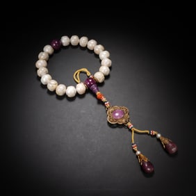 White Pearl Carved Shou Pattern Eighteen Praying Bead Bracelet
